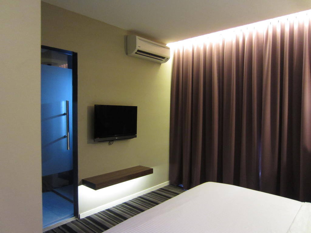 R Studios Hotel PENANG Room photo